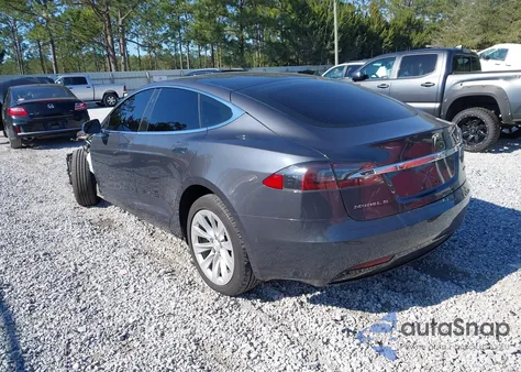 2018 Tesla Model S 100D/75D/P100D из США, поврежденный, VIN 5YJSA1E2XJF270264